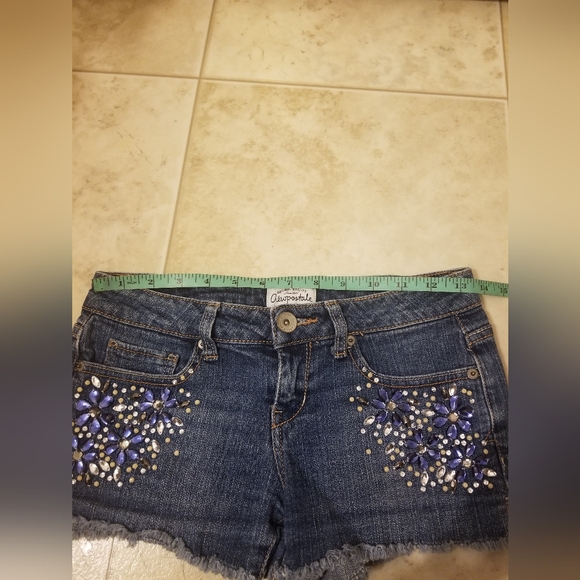 Size 1/2 Aeropostale blue embellished denim jean short hot Pant frayed edge - Picture 5 of 8